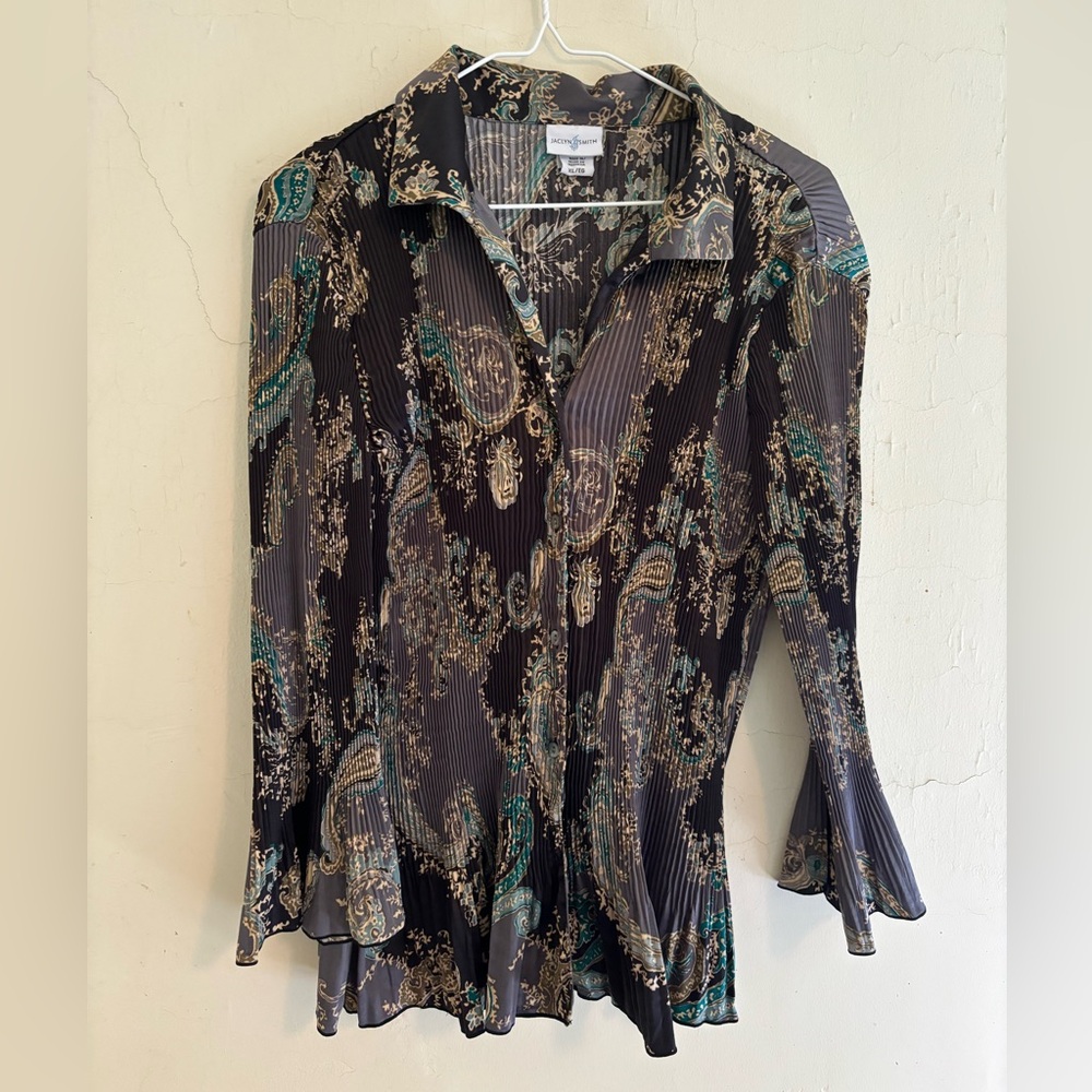 Jaclyn Smith multicolored long bell sleeve V neck blouse size XL